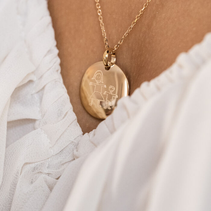 Personalised engraved gold plated rounded medallion pendant 20 mm sketch