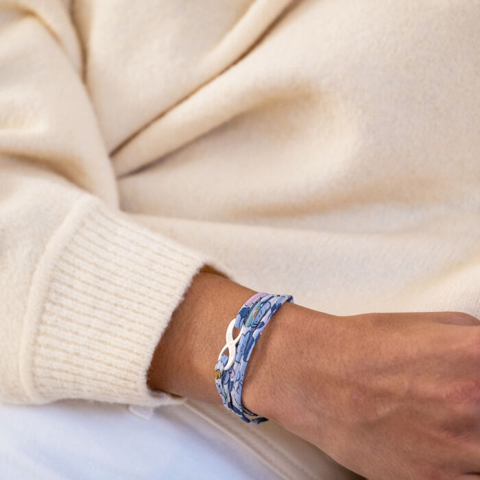 Bracelet 3 tours Liberty personnalisé médaille gravée argent infini 25x10mm - porté