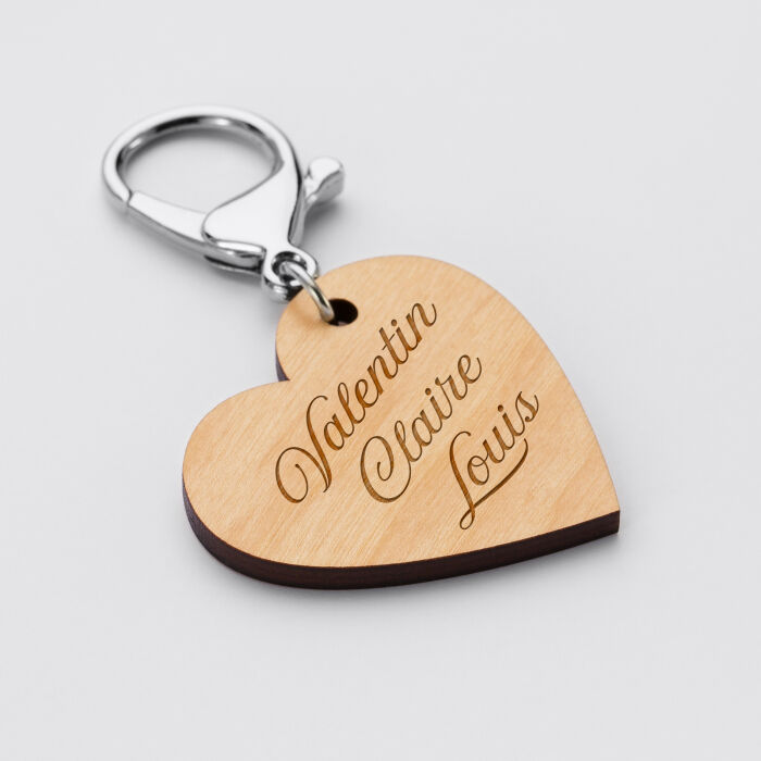Porte clé personnalisé gravé bois médaille coeur 50x45 mm prénoms 2