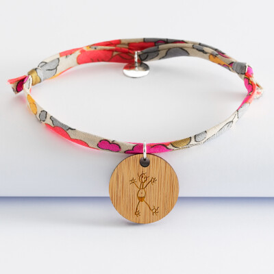 Bracelet Liberty personnalisé médaille gravée bois dormeuse ronde 20 mm - dessin