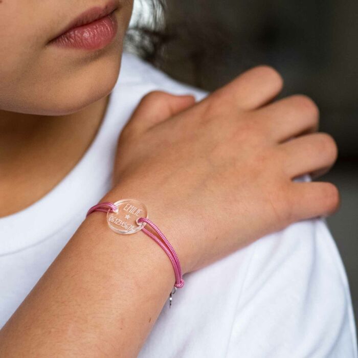 Engraved children's identification 2 holes medallion bracelet 17mm