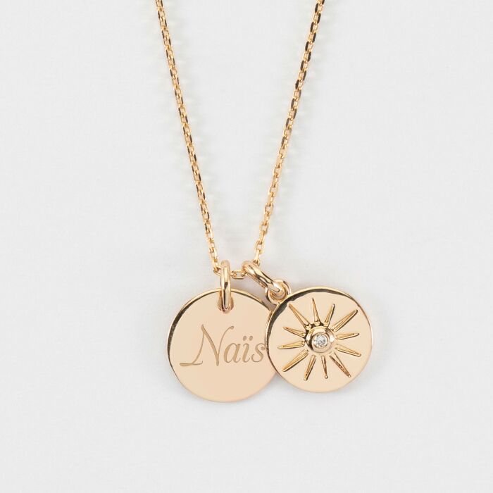 Pendentif personnalisé médaille gravée plaqué or 15 mm et breloque soleil scintillant 14 mm prénom