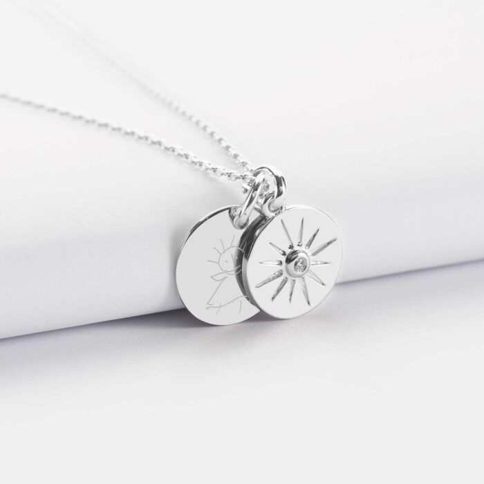 Pendentif personnalisé médaille gravée argent 15 mm et breloque soleil scintillant 14 mm dessin