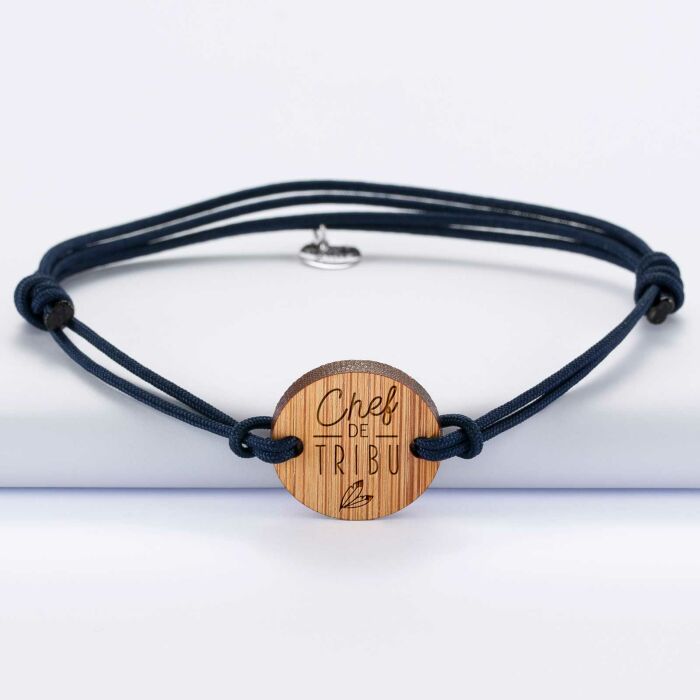 Bracelet papa homme médaille gravée bois ronde 21 mm - Edition spéciale "Chef de tribu" - illustration