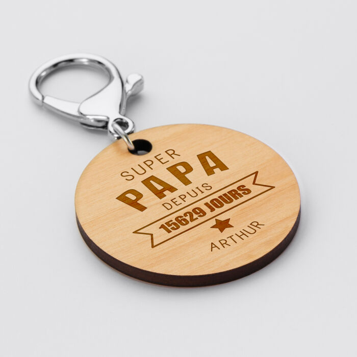 Porte-clés personnalisé gravé bois médaille ronde 50 mm - "Super papa depuis" - prénom