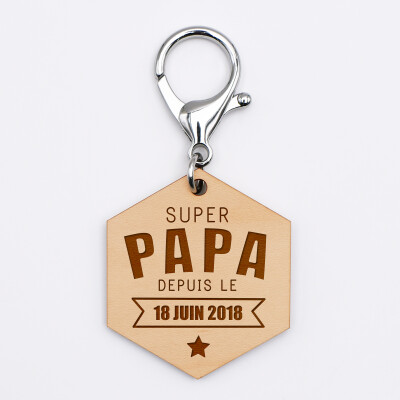 Porte-clés personnalisé gravé bois médaille hexagone 52x45 mm - "Super papa depuis" - date 2