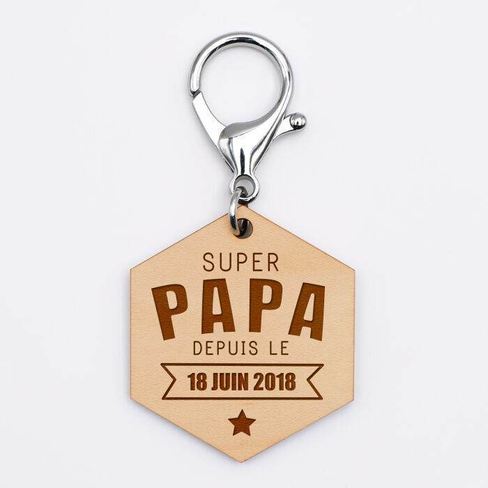 Porte-clés personnalisé gravé bois médaille hexagone 52x45 mm - "Super papa depuis" - date 2
