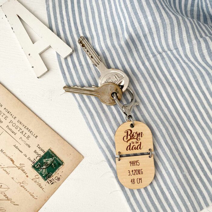 Porte-clés personnalisé gravé bi-matière bois 55 mm - édition spéciale "papa" - born to be dad