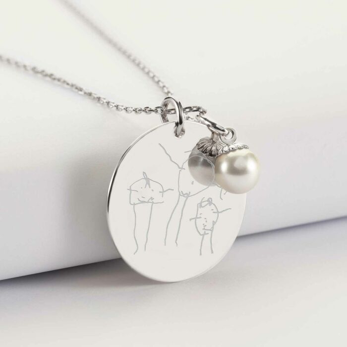 Pendentif personnalisé médaille gravée argent 27 mm et breloque perle nacre 10 mm - dessin