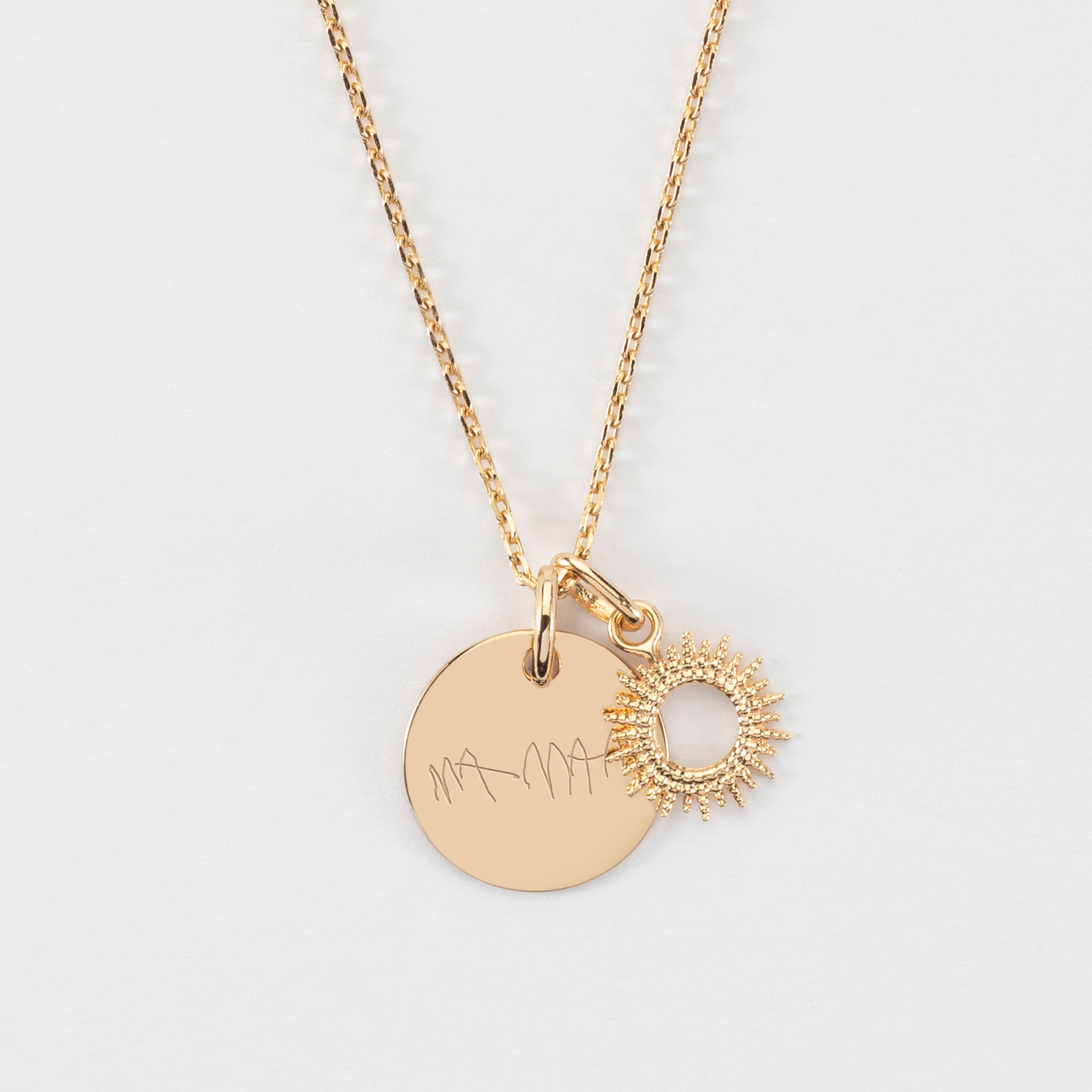 Charm Assia plaqué or - Pendentif à clipser médaille aztèque – Instants Plaisirs | Bijoux
