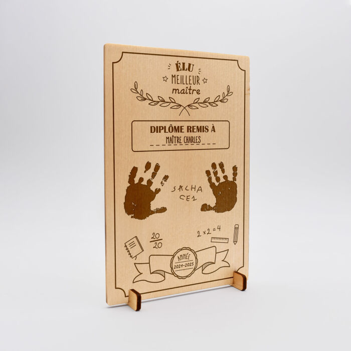 Cadre diplôme maître personnalisé bois gravé 15x10 cm avec support - édition spéciale "Meilleure maître" - empreintes
