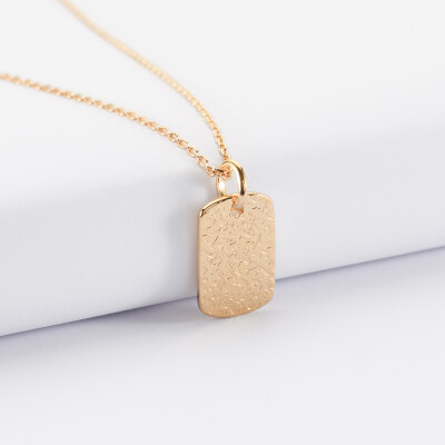 Pendentif personnalisé médaille gravée martelée plaqué or rectangle 17x11 mm - baiais