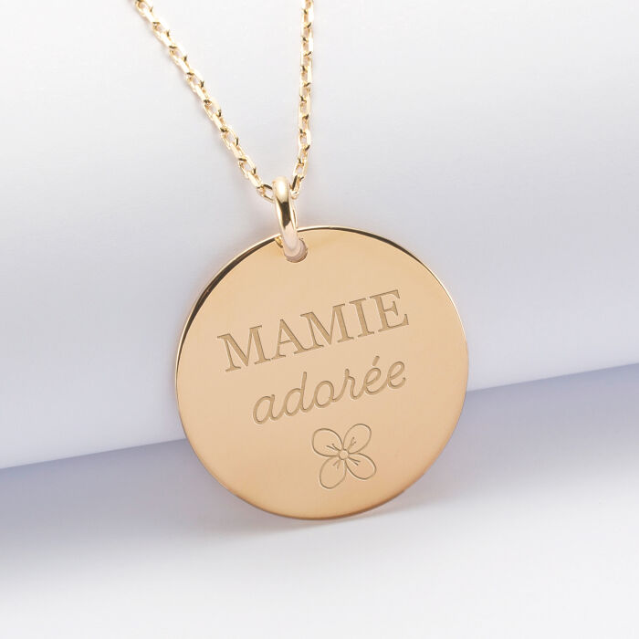 Pendentif personnalisé médaille gravée plaqué or 27 mm - Edition spéciale Mamie - illustration