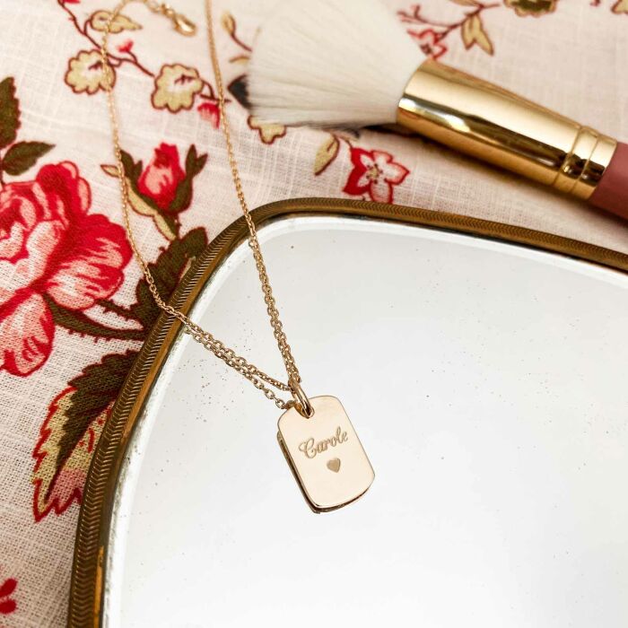 Pendentif personnalisé médaille gravée martelée plaqué or rectangle 17x11 mm - face gravée