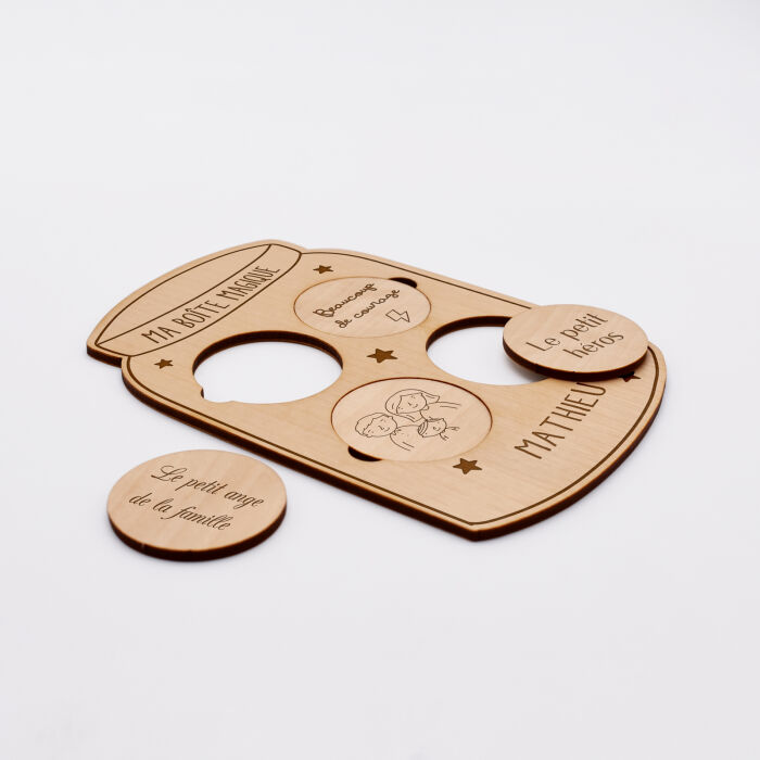 Planche "boîte magique" personnalisée bois gravé 14,5x10 cm - biais