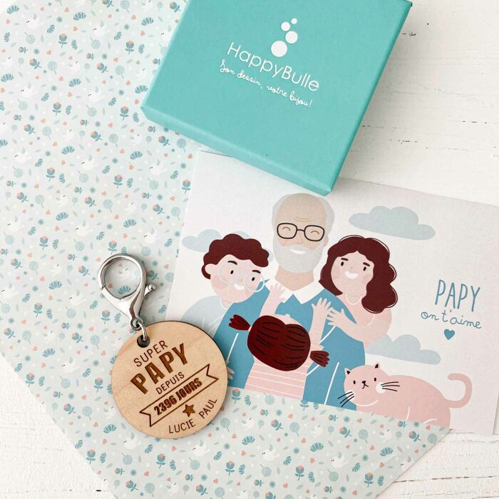 Porte-clés personnalisé gravé bois médaille ronde 50 mm - "Super papy depuis" - ambiance