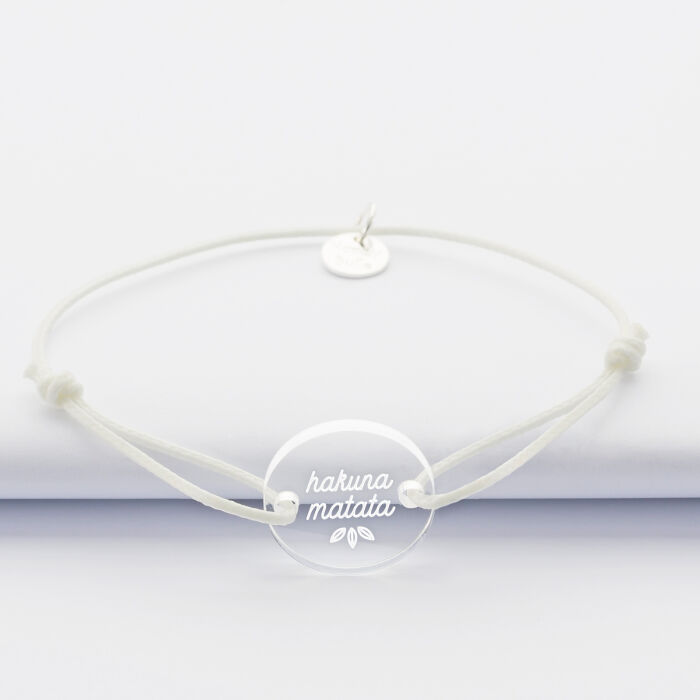 Bracelet enfant personnalisé cordon phosphorescent médaille gravée acrylique - illustration