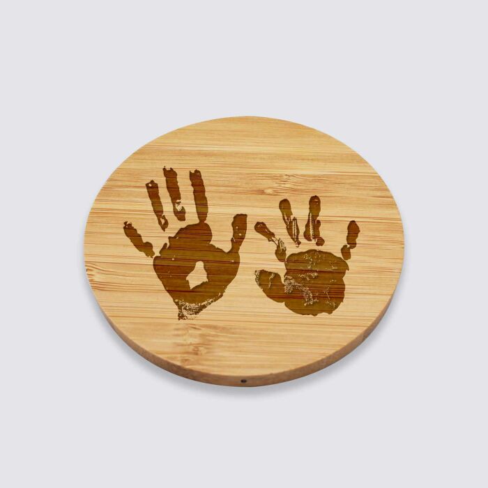 Chargeur à induction personnalisé bambou gravé 9x9 cm - empreintes