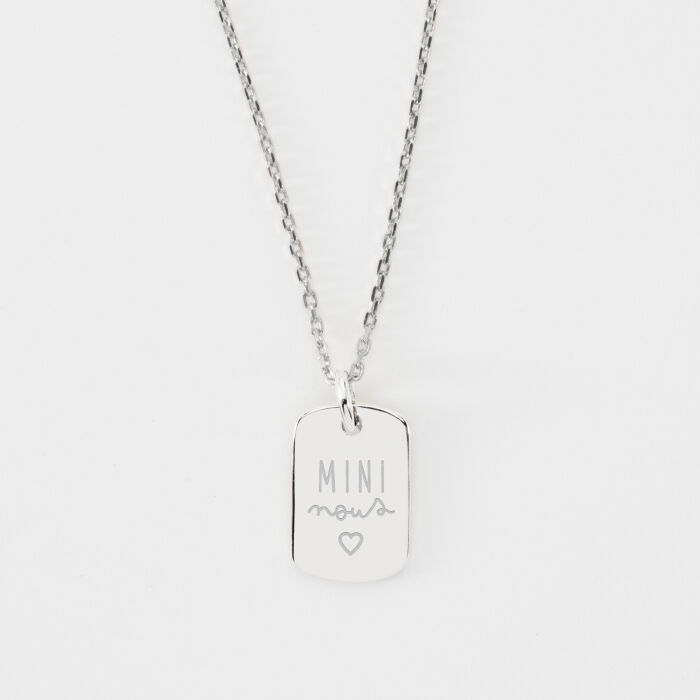 Pendentif enfant personnalisé médaille gravée martelée argent rectangle 17x11 mm - illustration