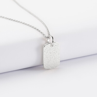 Pendentif enfant personnalisé médaille gravée martelée argent rectangle 17x11 mm - face martelée biais