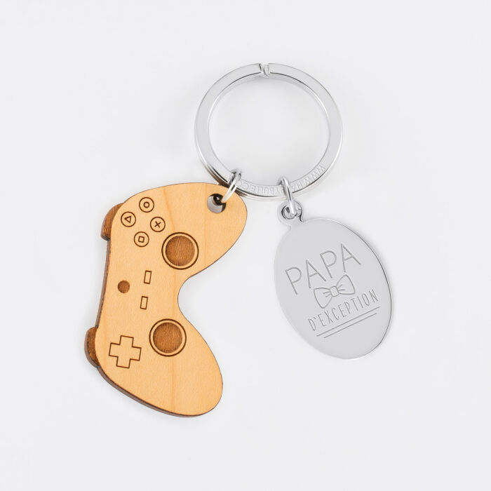 Porte clé personnalisé médaille gravée ovale acier et breloque bois jeux vidéo - illustration papa