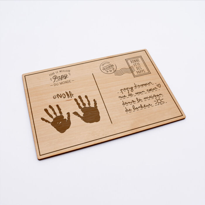 Cadre carte postale papy personnalisé bois gravé 15x10 cm avec support - édition spéciale "Bonne fête papy" - empreintes
