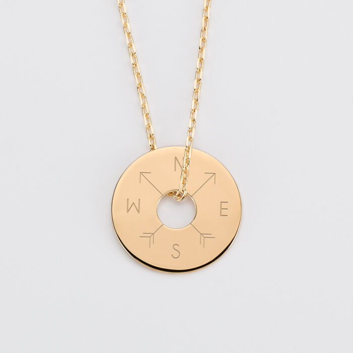 Pendentif homme personnalisé médaille gravée plaqué or cible 20mm - illustration