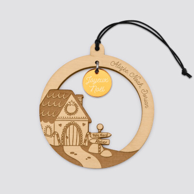 Boule de noël personnalisée bois gravé - édition spéciale "Maison pain d'épices" - 3 prénoms doré