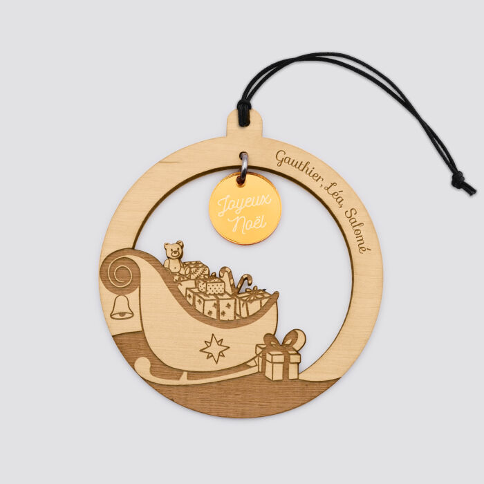 Boule de Noël personnalisée bois gravé - édition spéciale "Le traineau du Père Noël" - 3 prénoms doré