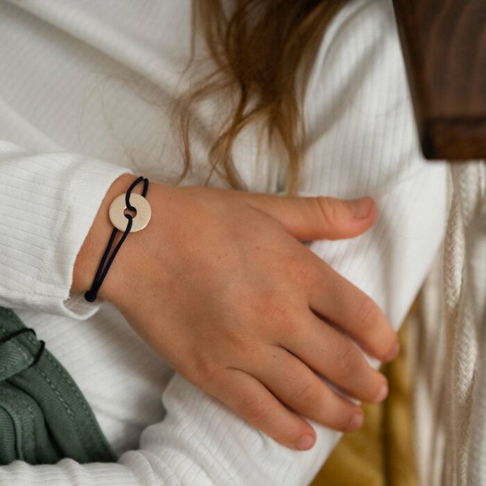 Bracelet enfant personnalisé médaille gravée plaqué or cible 16mm - Prénom