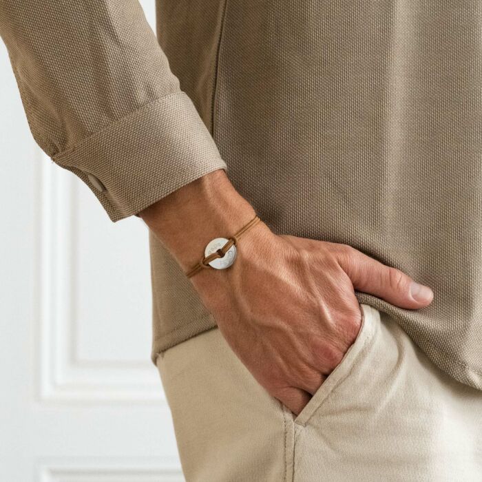 Bracelet homme personnalisé cordon cuir double médaille gravée cible argent 20 mm - Papa chéri