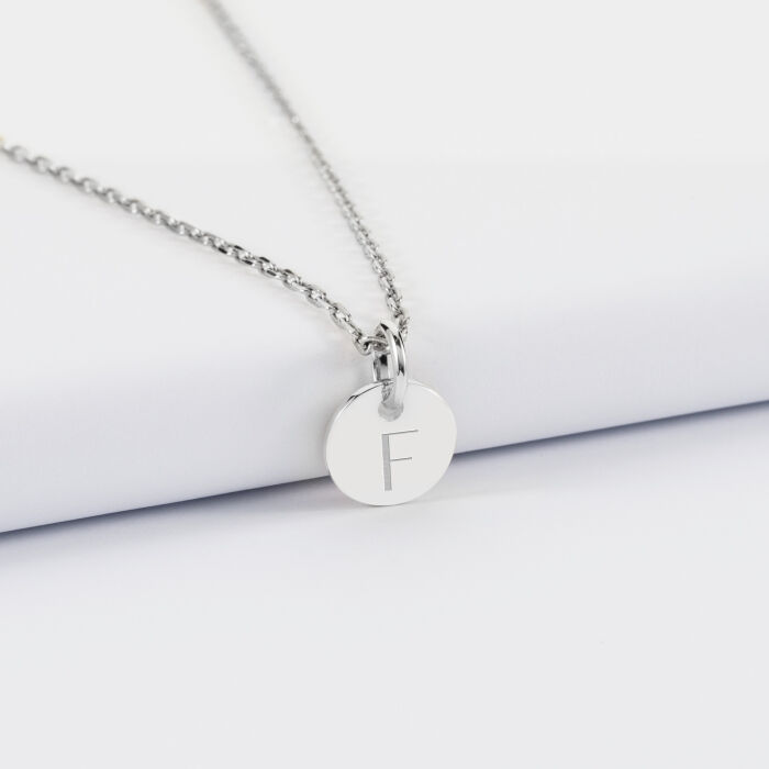 Pendentif enfant initiale personnalisé médaille martelée gravée argent 10 mm - initiale F