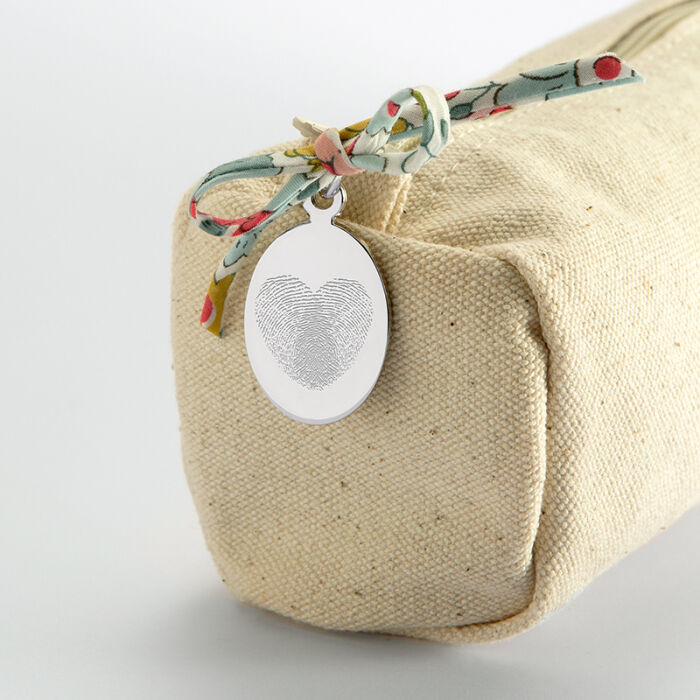 Trousse en coton avec noeud Liberty et médaille acier personnalisée empreinte