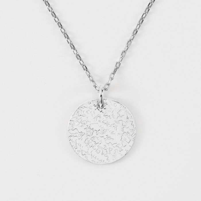 Pendentif personnalisé médaille martelée gravée argent 19 mm - texturée 2