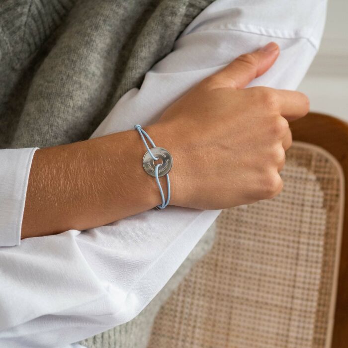 Bracelet personnalisé médaille gravée argent cible 20mm - porté 2