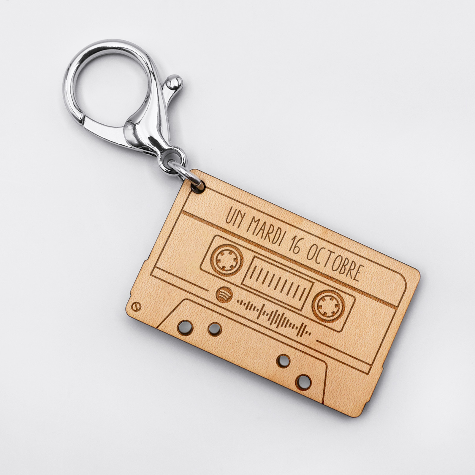 Porte clés code Spotify personnalisé musique bois cassette rétro gravé