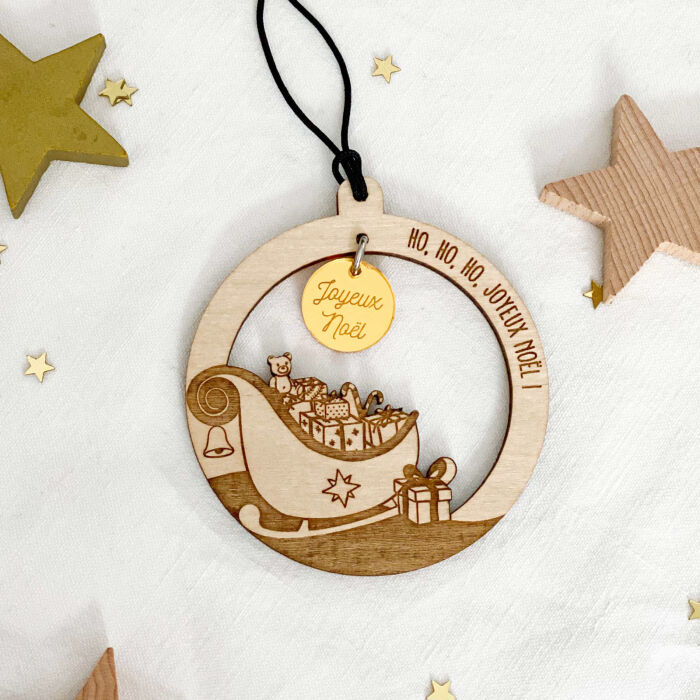 Boule de Noël personnalisée bois gravé - édition spéciale "Le traineau du Père Noël" 2