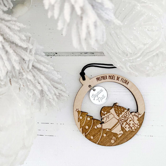 Boule de Noël personnalisée bois gravé - édition spéciale "Petits lutins" 2