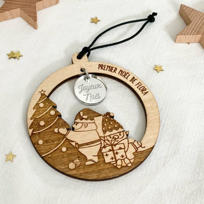 Boule de Noël personnalisée bois gravé - édition spéciale "Petits lutins"