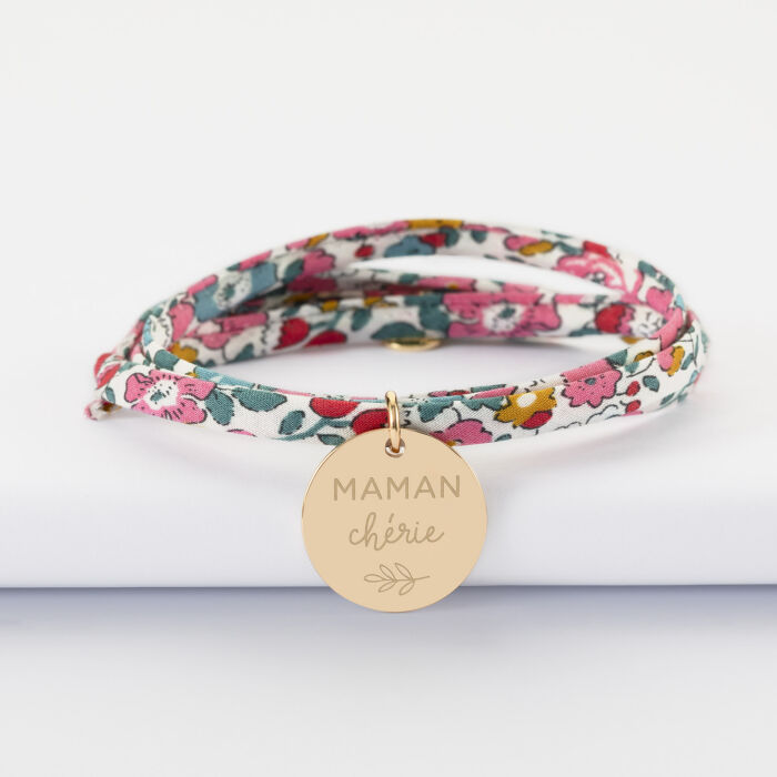 Bracelet 3 tours Liberty personnalisé médaille martelée gravée plaqué or 19 mm - illustration maman