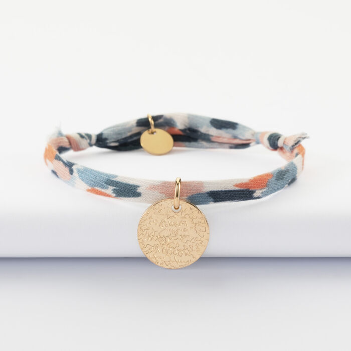Bracelet enfant Liberty personnalisé médaille martelée gravée plaqué or 15 mm - texturée 2