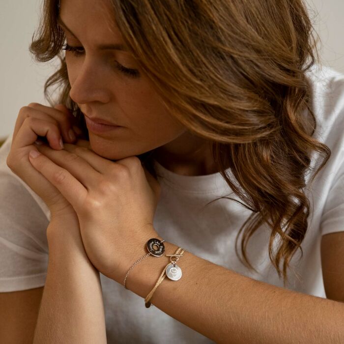 Bracelet fermoir personnalisé cordon pailleté médaille gravée argent 15 mm - gravure dessin porté