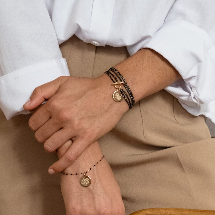 Bracelet fermoir personnalisé cordon 3 tours pailleté médaille gravée plaqué or 15 mm - empreinte porté