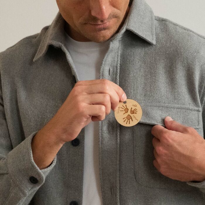 Porte-clés personnalisé gravé bois médaille ronde 50 mm - empreintes