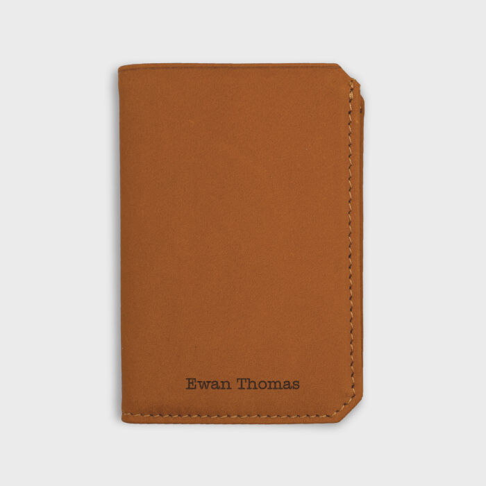 Porte-carte personnalisé double volets cuir couleur Caramel 6,8x9,8cm - prénoms