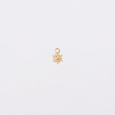 Breloque étoile brillante plaqué or 6 mm