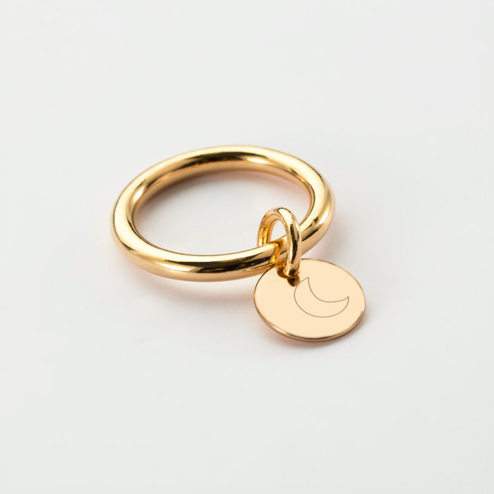 Bague jonc plaqué or personnalisée médaille gravée initiale 10 mm - illustration lune