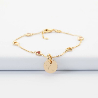 Bracelet chaîne cœurs ajourés et email médaille gravée plaqué or 10 mm - N