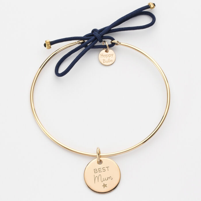 Bracelet personnalisé jonc plaqué or et cordon médaille gravée 15 mm - illustration