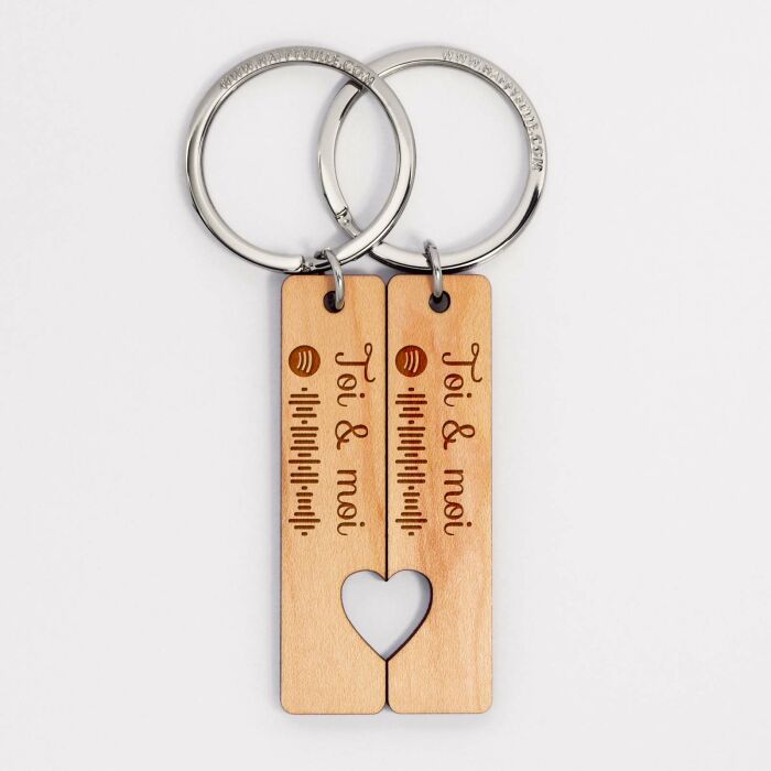 Duo de porte-clés cœurs Spotify personnalisés médailles gravées bois plaques 16x66 mm - toi et moi